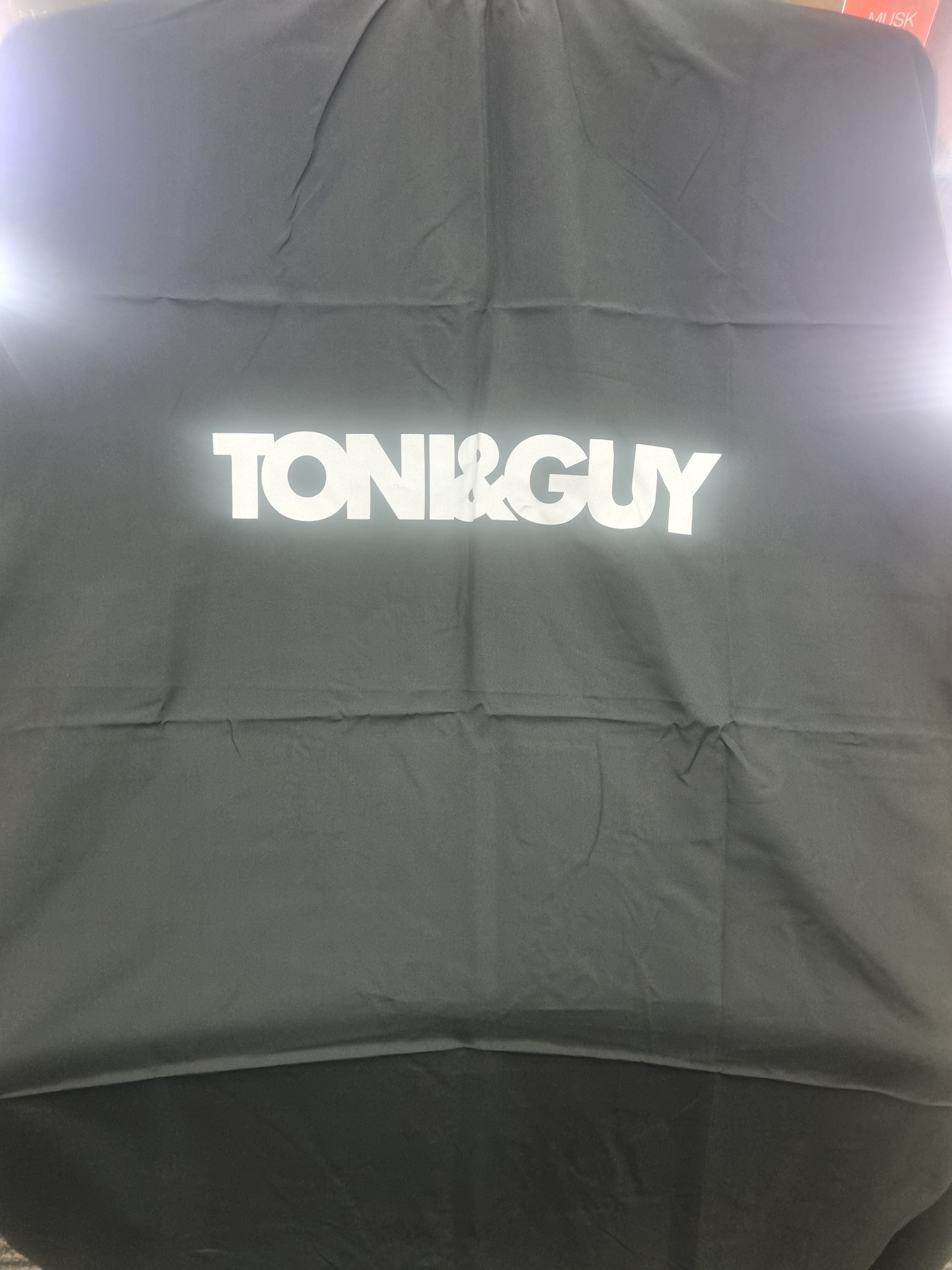 Toni & Guy Cape Black